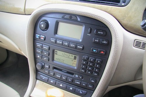 2004 Jaguar S Type 2.5 SE For Sale (picture 47 of 118)