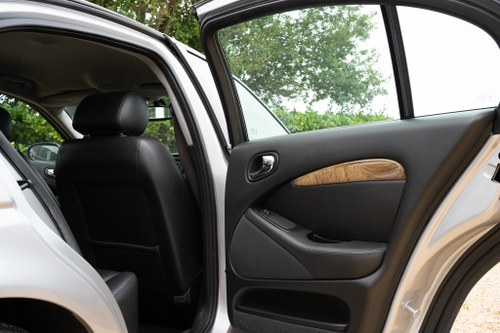 2005 Jaguar S Type 2.5 V6 For Sale (picture 28 of 112)