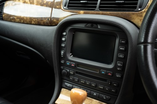 2005 Jaguar S Type 2.5 V6 For Sale (picture 37 of 112)