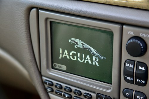 NO RESERVE - 1999 Jaguar S-Type 3.0 SE Manual à vendre (picture 48 of 129)