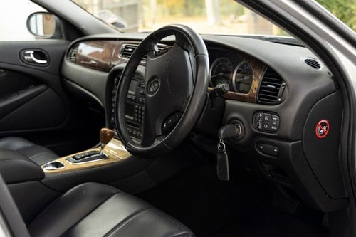 2004 Jaguar S-Type 3.0 SE For Sale (picture 12 of 80)