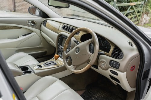 2003 Jaguar S Type 4.2 SE à venda (imagem 74 de 158)