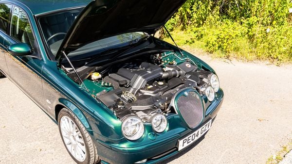 2004 Jaguar S-Type 4.2 V8 Sport For Sale (picture :index of 82)