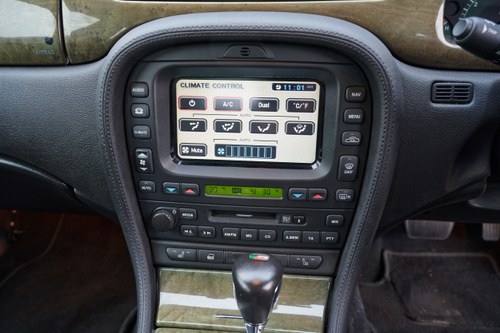 2003 Jaguar S-Type R à vendre (picture 54 of 112)