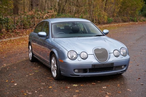 2003 Jaguar S-Type R à vendre (picture 3 of 112)
