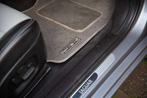 2007 Jaguar S-Type R In vendita (immagine 74 di 251)