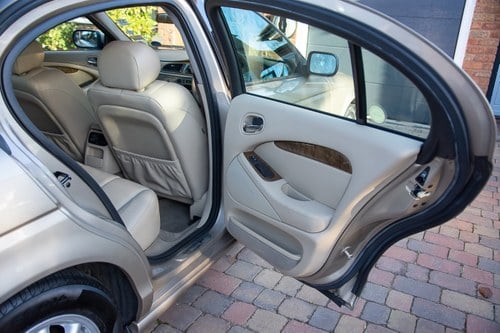 2001 Jaguar S-Type V6 In vendita (immagine 55 di 132)