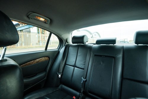 NO RESERVE - 2005 Jaguar S-Type 2.5 V6 SE Auto à vendre (picture 35 of 135)