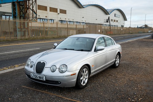 NO RESERVE - 2005 Jaguar S-Type 2.5 V6 SE Auto à vendre (picture 4 of 135)