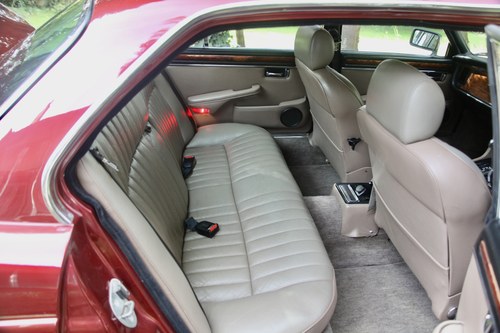 1984 Jaguar XJ6 4.2 Sovereign For Sale (picture 40 of 112)