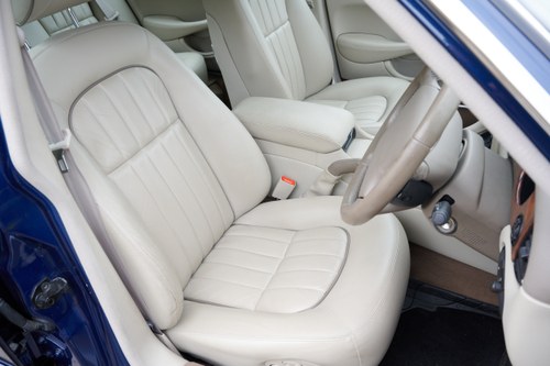 2001 Jaguar Sovereign LWB 4.0 For Sale (picture 26 of 136)