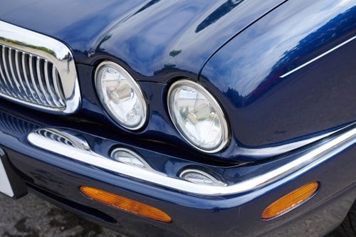 2001 Jaguar Sovereign LWB 4.0 For Sale (picture 79 of 136)