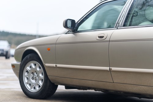 1998 Jaguar X308 XJ8 4litre LWB Sovereign In vendita (immagine 126 di 203)