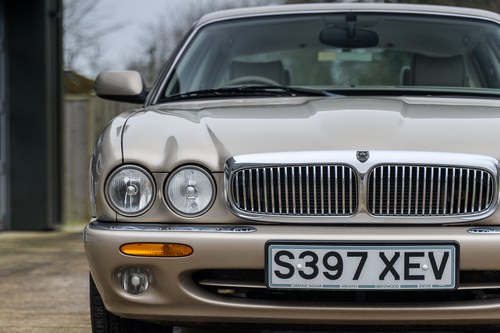 1998 Jaguar X308 XJ8 4litre LWB Sovereign In vendita (immagine 93 di 203)