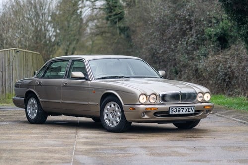 1998 Jaguar X308 XJ8 4litre LWB Sovereign In vendita (immagine 19 di 203)