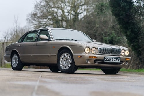 1998 Jaguar X308 XJ8 4litre LWB Sovereign In vendita (immagine 24 di 203)