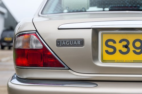 1998 Jaguar X308 XJ8 4litre LWB Sovereign In vendita (immagine 107 di 203)