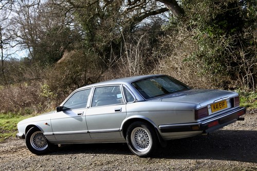 1992 Jaguar Sovereign 4.0 For Sale (picture 17 of 135)