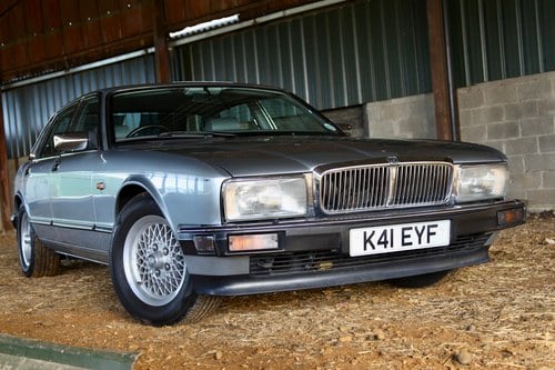 1992 Jaguar Sovereign 4.0 For Sale (picture 25 of 135)
