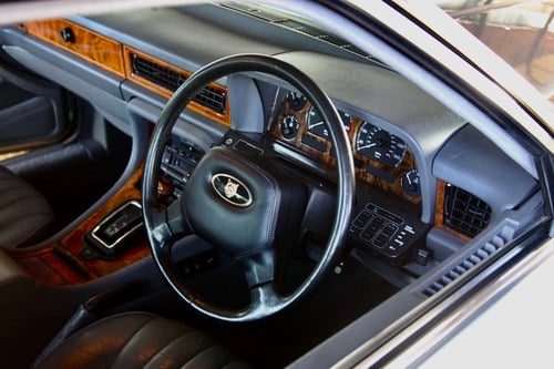 1992 Jaguar Sovereign 4.0 For Sale (picture 37 of 135)