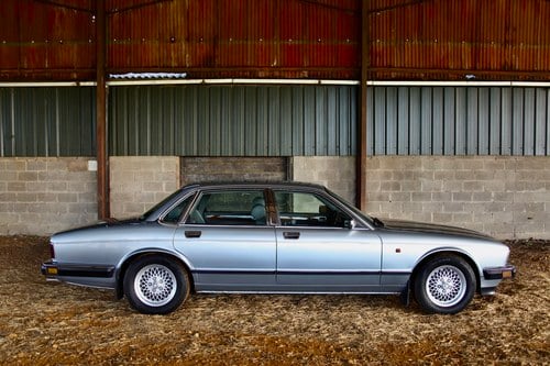 1992 Jaguar Sovereign 4.0 For Sale (picture 19 of 135)