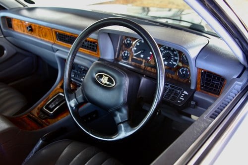 1992 Jaguar Sovereign 4.0 For Sale (picture 55 of 135)