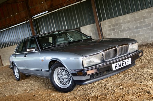 1992 Jaguar Sovereign 4.0 For Sale (picture 15 of 135)