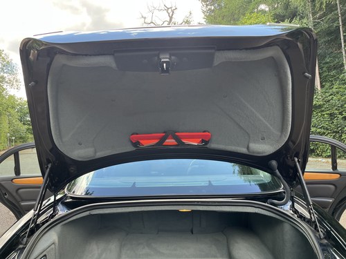 2005 Jaguar Super V8 Portfolio LWB (X350) Te koop (foto 78 van 124)