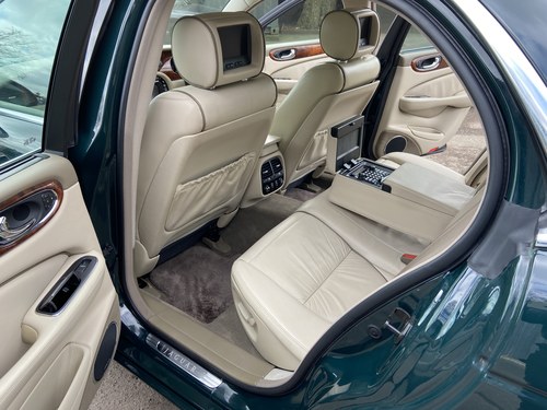 2003 Jaguar XJ Super V8 SWB For Sale (picture 19 of 87)