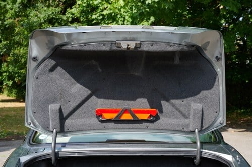 2002 Jaguar XJ8 3.2L V8 Sport (X308) In vendita (immagine 79 di 163)