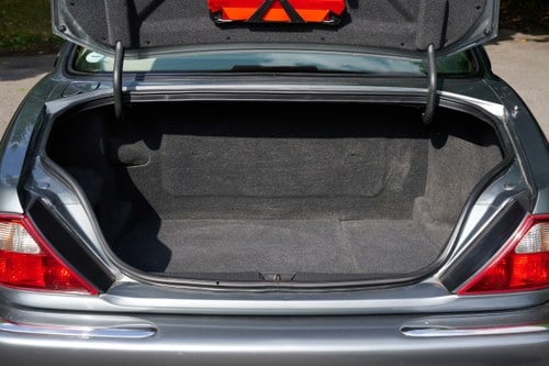 2002 Jaguar XJ8 3.2L V8 Sport (X308) In vendita (immagine 67 di 163)