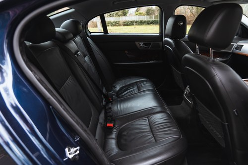 2010 Jaguar XF 3.0d Luxury For Sale (picture 47 of 109)