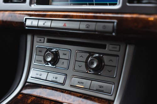 2010 Jaguar XF 3.0d Luxury For Sale (picture 28 of 109)