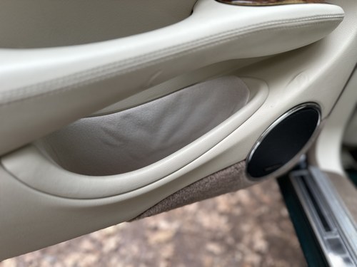 1998 Jaguar XJR X308 For Sale (picture 44 of 90)