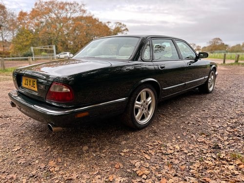 1998 Jaguar XJR X308 For Sale (picture 12 of 90)