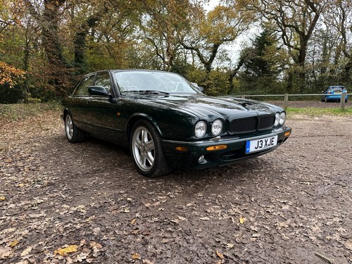 1998 Jaguar XJR X308 For Sale (picture 15 of 90)