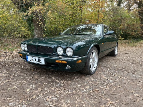 1998 Jaguar XJR X308 For Sale (picture 4 of 90)