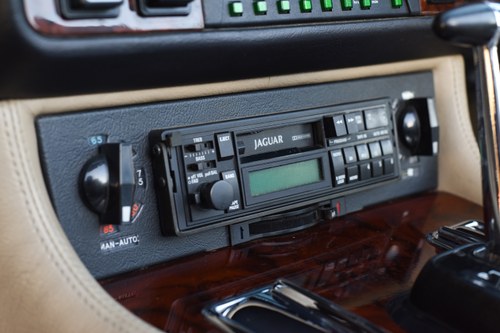 1989 Jaguar XJ-S V12 Convertible For Sale (picture 63 of 156)