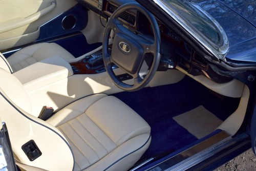 1990 Jaguar XJ-S V12 Convertible In vendita (immagine 27 di 176)
