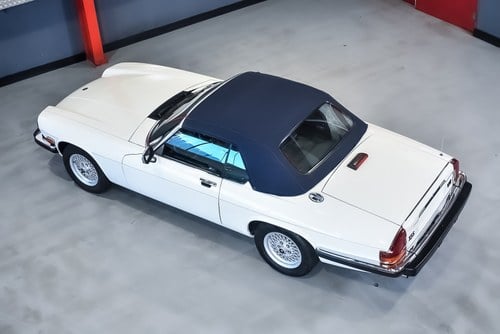 NO RESERVE - 1990 Jaguar XJ-S V12 Convertible (LHD) Te koop (foto 34 van 93)