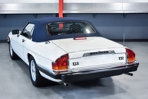 NO RESERVE - 1990 Jaguar XJ-S V12 Convertible (LHD) Te koop (foto 30 van 93)