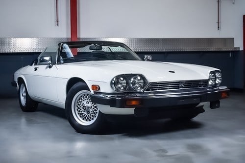 NO RESERVE - 1990 Jaguar XJ-S V12 Convertible (LHD) Te koop (foto 8 van 93)