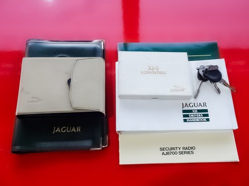 NO RESERVE - 1990 Jaguar XJ-S V12 Convertible (LHD) Te koop (foto 87 van 93)