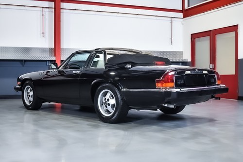 NO RESERVE - 1987 Jaguar XJ-SC Targa V12 LHD In vendita (immagine 15 di 83)