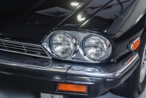 NO RESERVE - 1987 Jaguar XJ-SC Targa V12 LHD In vendita (immagine 58 di 83)