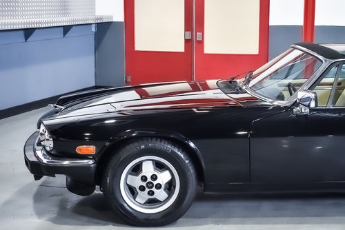 NO RESERVE - 1987 Jaguar XJ-SC Targa V12 LHD In vendita (immagine 29 di 83)