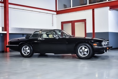 NO RESERVE - 1987 Jaguar XJ-SC Targa V12 LHD In vendita (immagine 7 di 83)