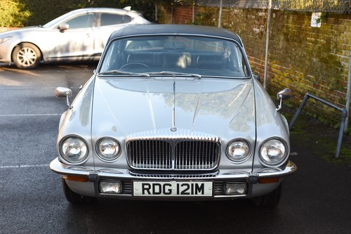 1974 Daimler Sovereign SII SWB 4.2 For Sale (picture 9 of 158)