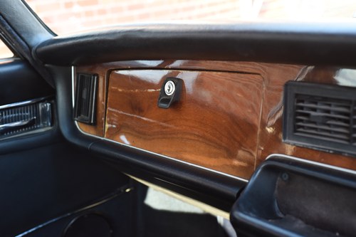 1974 Daimler Sovereign SII SWB 4.2 For Sale (picture 50 of 158)