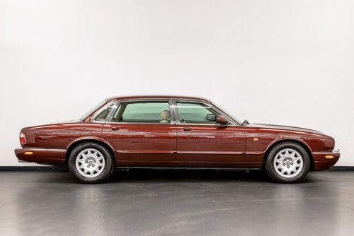 1998 Jaguar Sovereign LWB V8 Auto (X308) à vendre (picture 3 of 72)